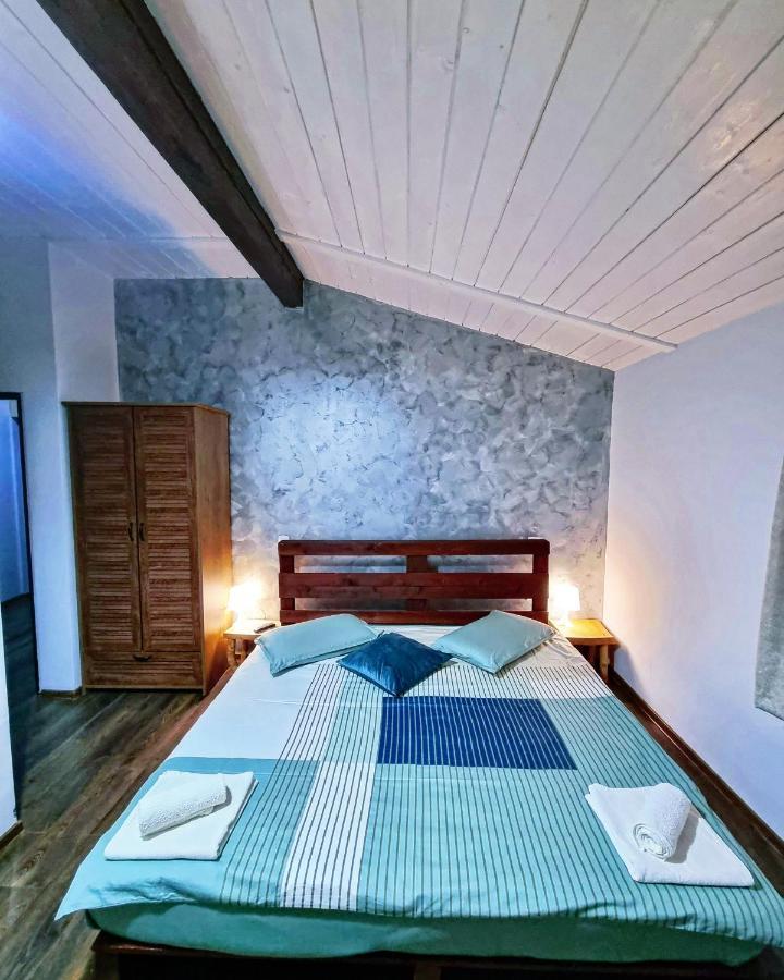 Cabana Casaru Colibiţa エクステリア 写真
